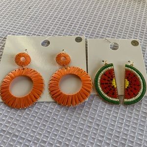 Earrings bundle of 2